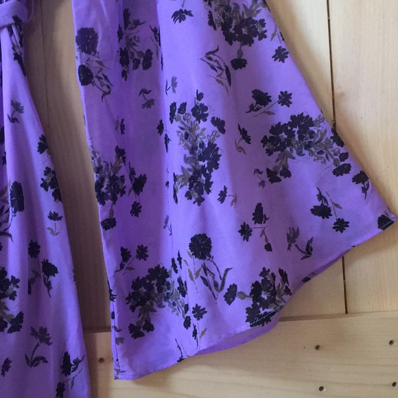 Free People dress with bell sleeves! - Picture 4 of 5